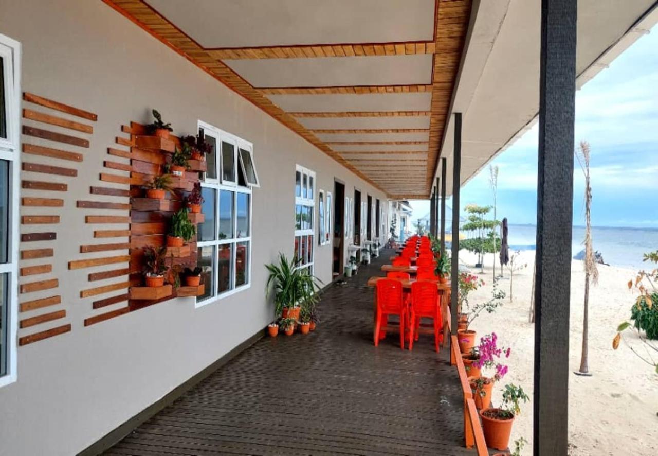Santiri Resort Semporna Esterno foto
